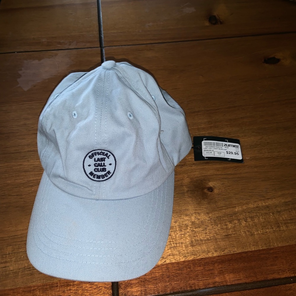 Blue Zumiez hat.